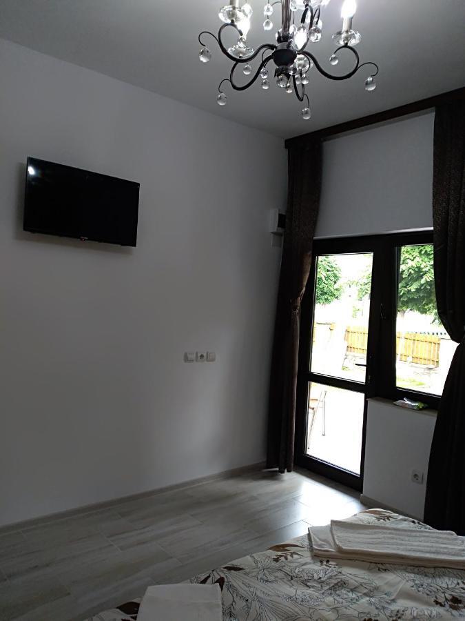 Casa Roka Lägenhet Ieşelniţa Exteriör bild