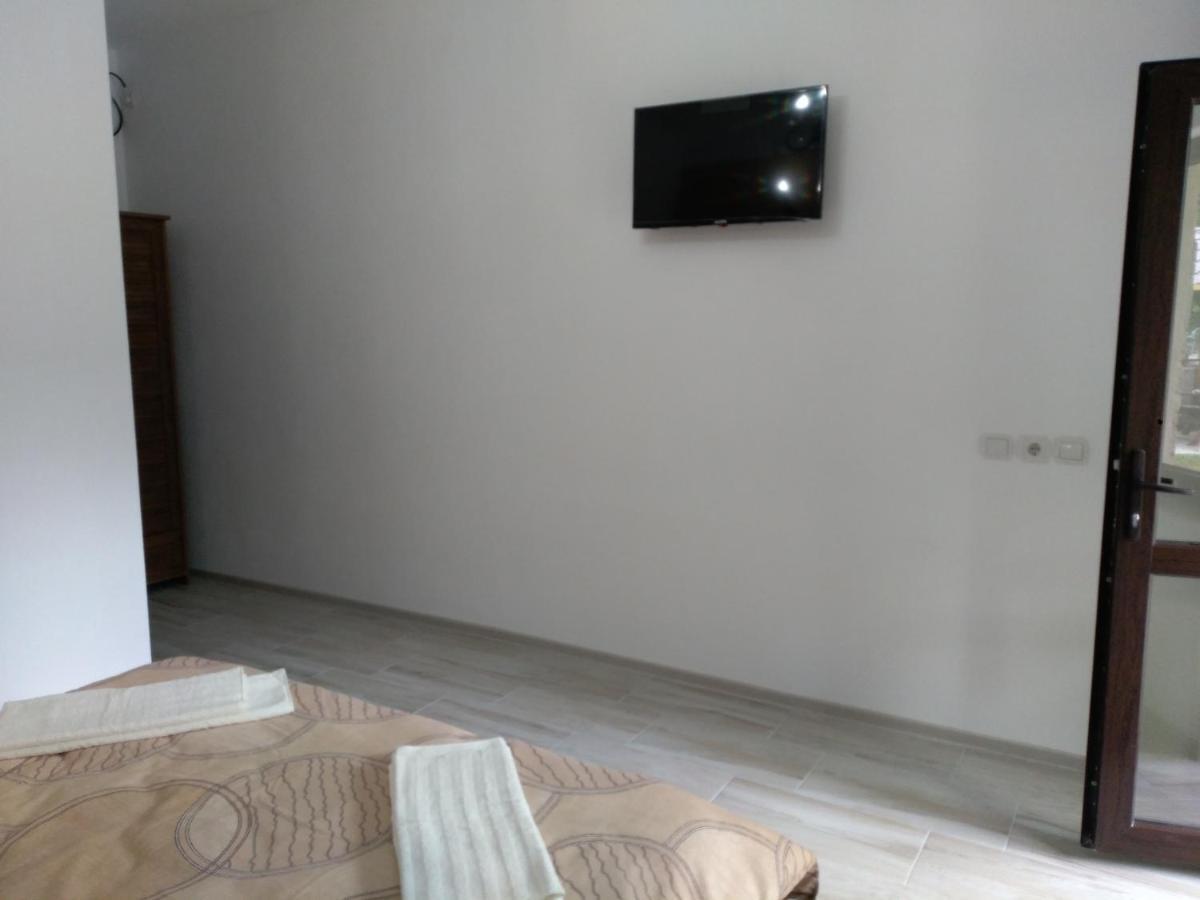 Casa Roka Lägenhet Ieşelniţa Exteriör bild
